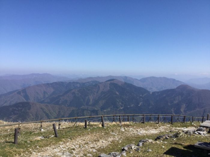 伊吹山頂上