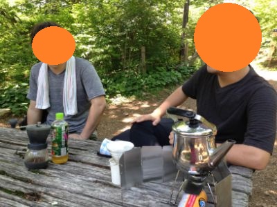 バーナーでコーヒーを沸かす